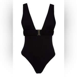 arloe Nola in Midnight Black / White Straps